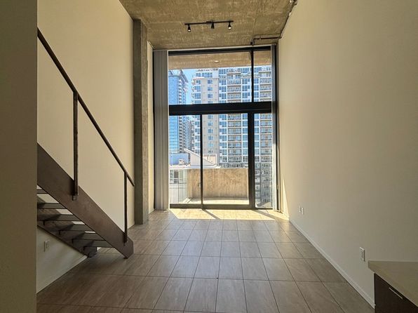 320 W Cedar St APT 705