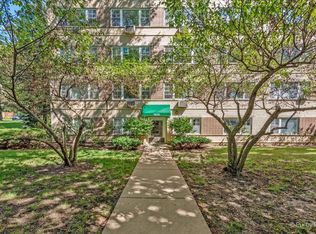 1015 Madison St APT 103, Evanston, IL 60202