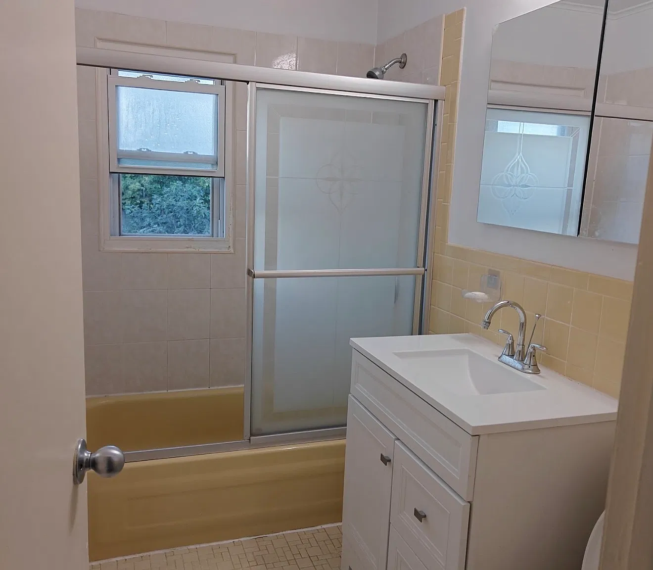 Eleven College Point Blvd, College Point — Photo 4