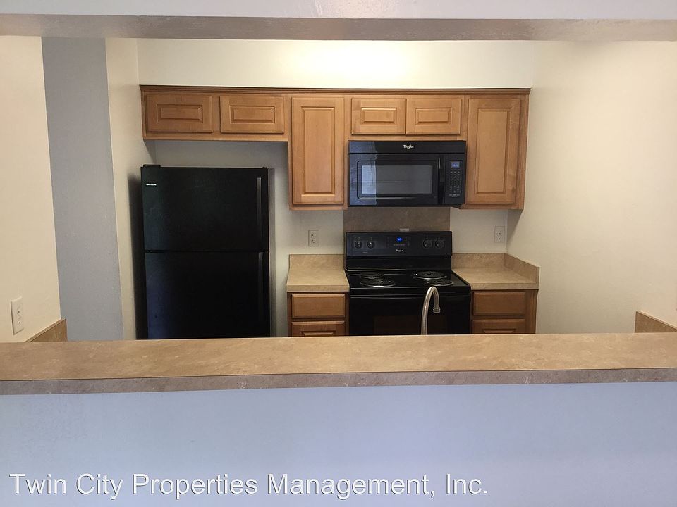 1st image of 2613D Pecan Knoll St