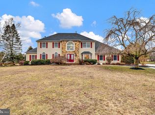 10 Madaket Ln, Pennington, NJ 08534