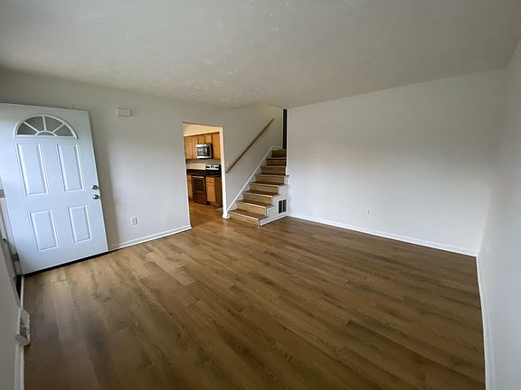 2nd image of 412 Backhand Ct #414