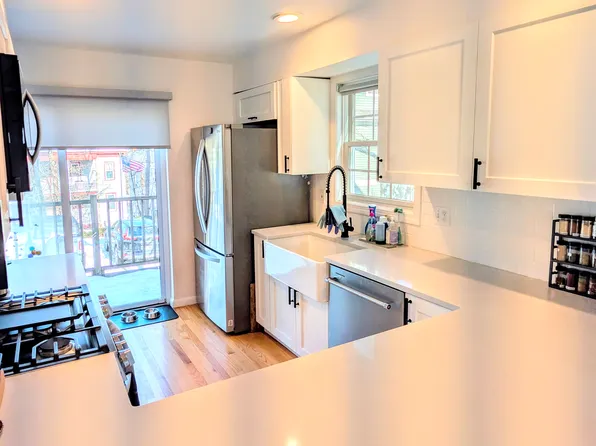 216 Parker Hill Ave, Roxbury, MA