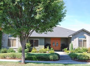 1136 Grouse Ridge Dr, Central Pt, OR 97502