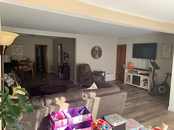 4th image of 285 N Park Ave