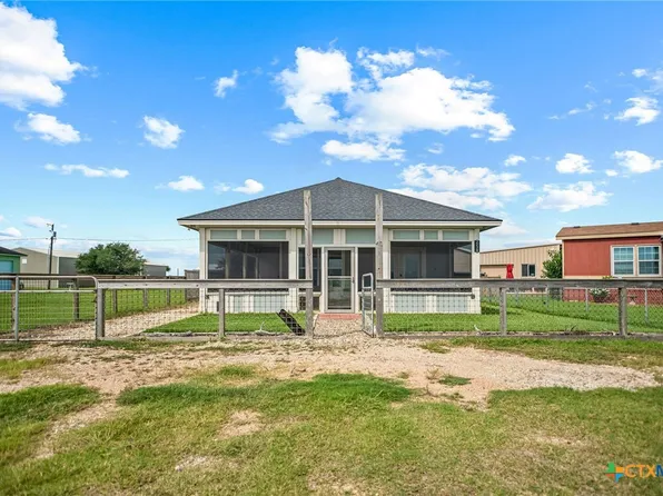 258 Alamo Beach Ave, Port Lavaca, TX 77979