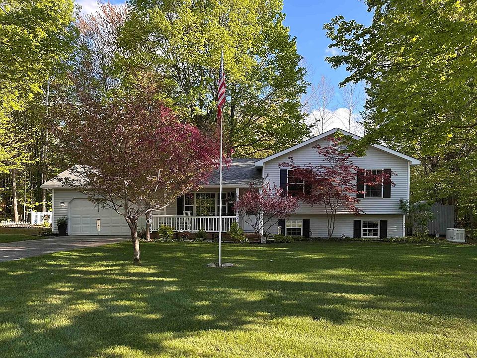 1st image of 2392 Holland Cir