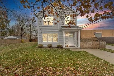 1st image of 26 W Garfield Ave