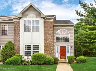 18 Ambrose Ln #132, Holmdel, NJ 07733