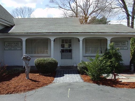 OFFICE FRONTAGE ENTRY 3