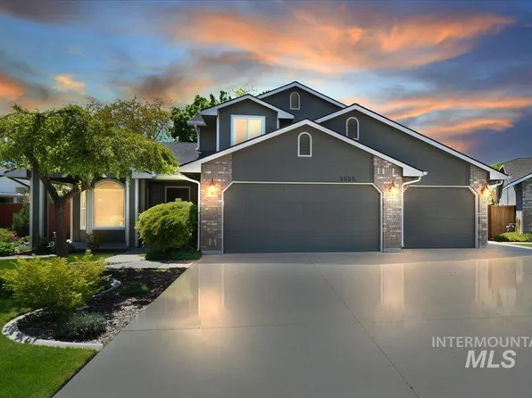 3525 W Birdie Ct, Meridian, ID 83646