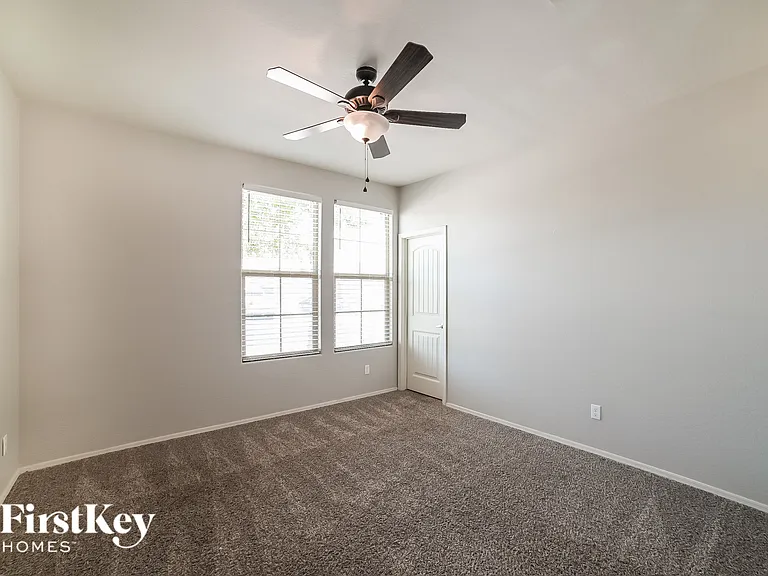 1931 W Desert Spring Way — Photo 12