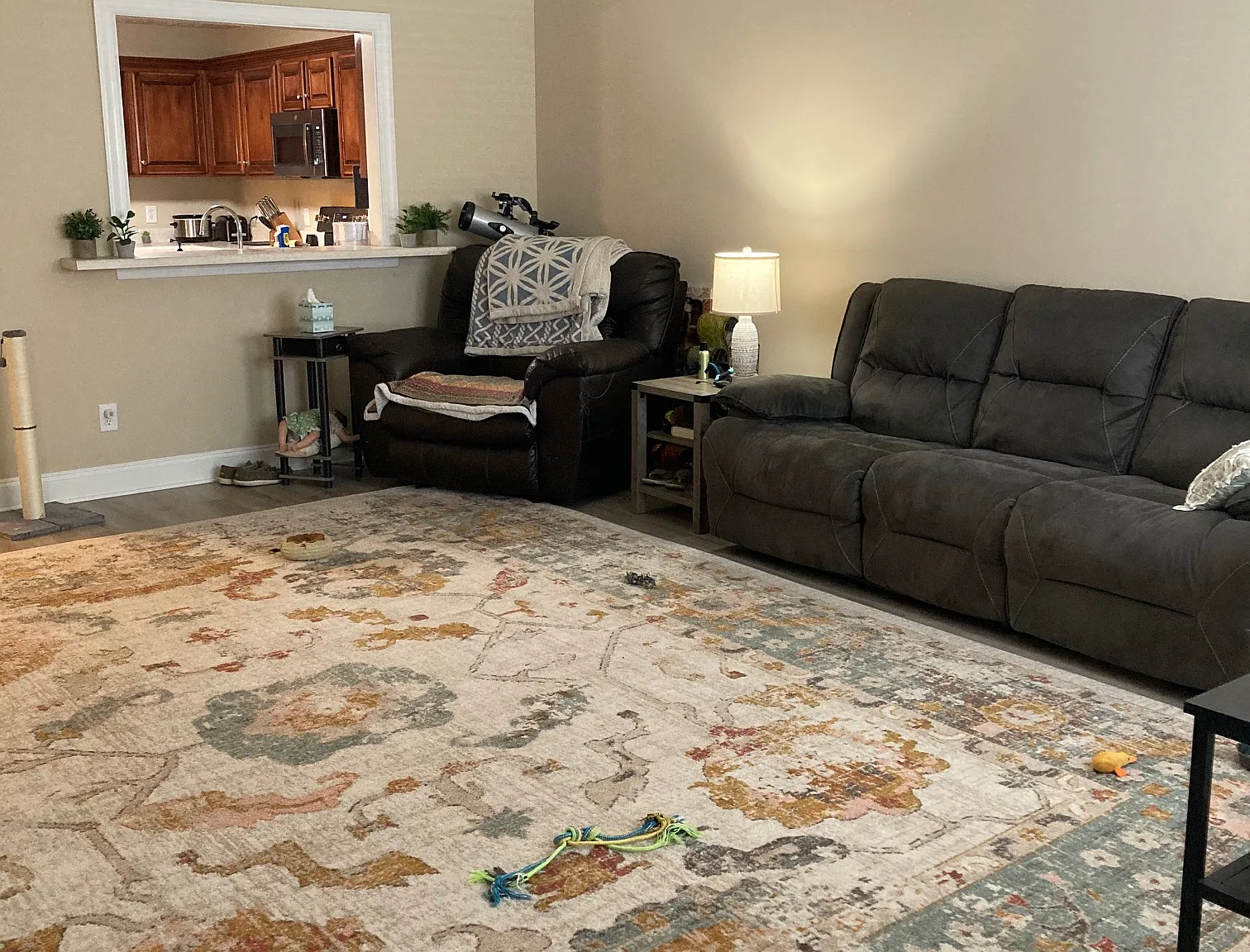 3 bed, 2.5 bath, 1550 sqft, $1,650 — Photo 3