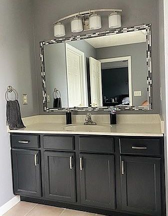 5th image of 9242 Overland Dr