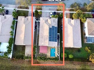 Silver Falls, Miramar, FL 33027