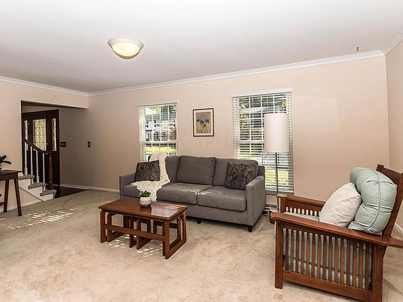 5th image of 225 Bellefield Ave