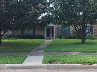 313 Los Santos Dr, Garland, TX 75043