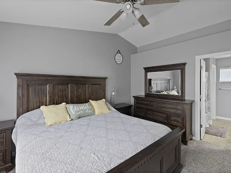7555 Gallard Hts — Photo 17