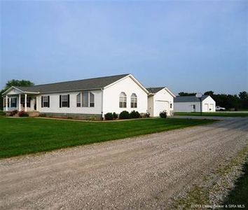 889 W Craig Rd, Scottsburg, IN, 47170