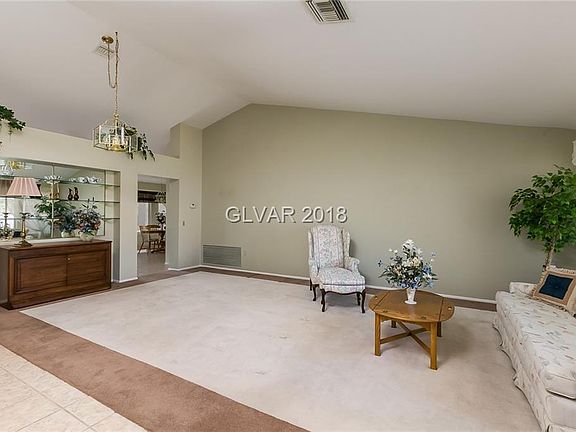 4th image of 2420 Desert Glen Dr