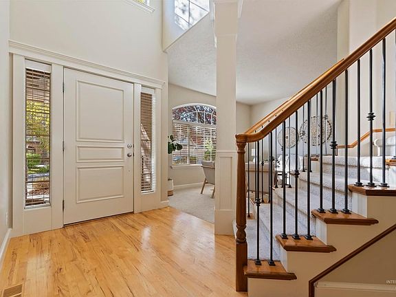 5th image of 2516 E Alpomado Ct