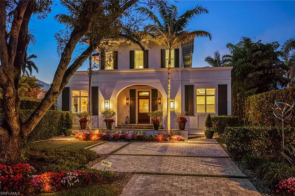 5 bed, 5.5 bath, 6231 sqft, $25,000 — Photo 3