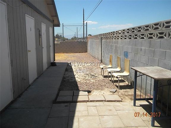 3rd image of 2141 Oceanus Ln APT 2