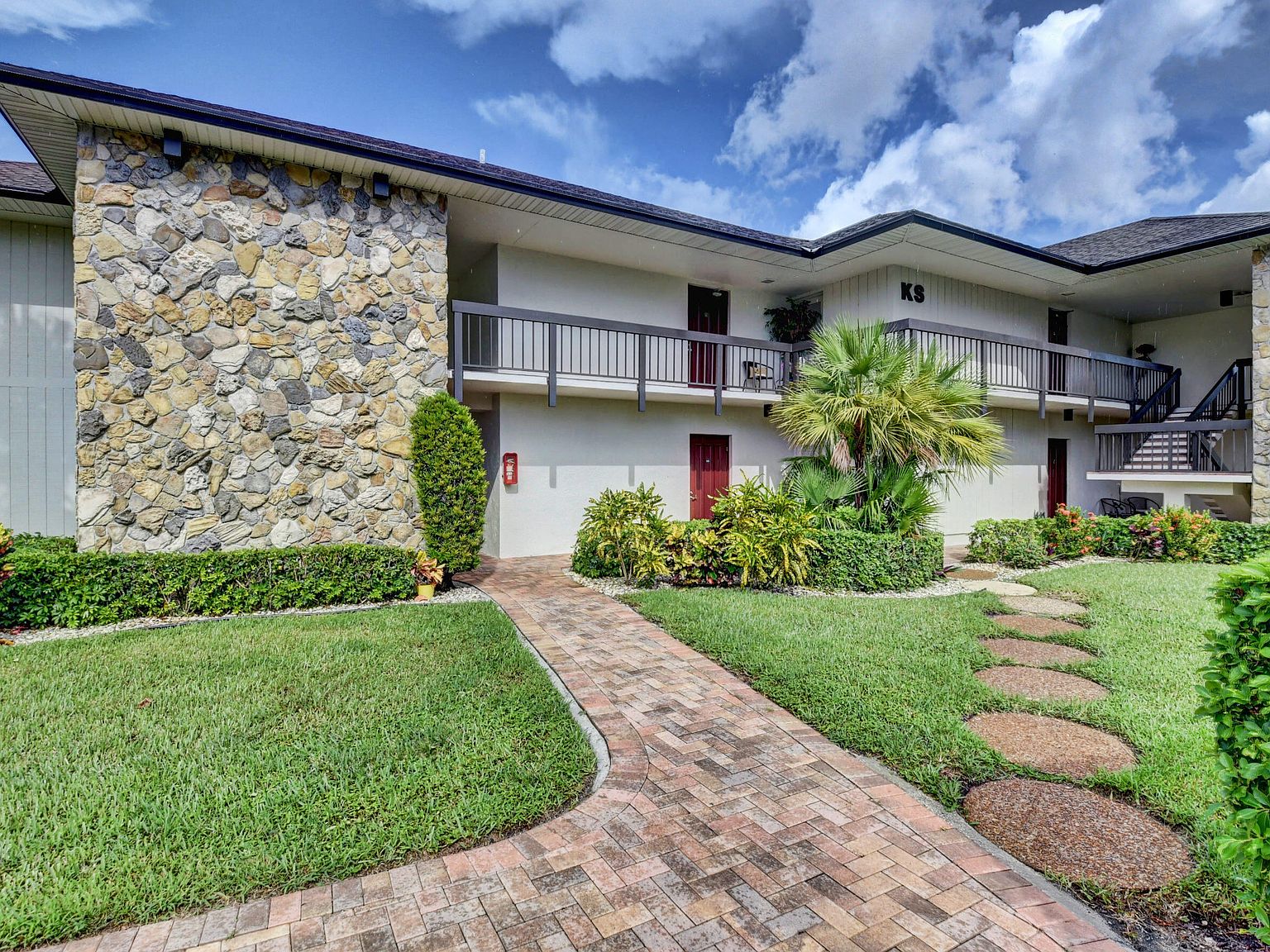 620 Greensward Lane #202-Ks