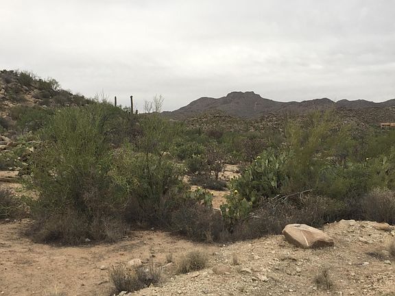 2nd image of 2760 W Cougar Canyon Trl