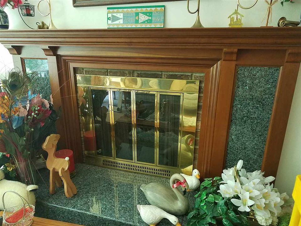 2nd image of 1212 W Wildwood Dr