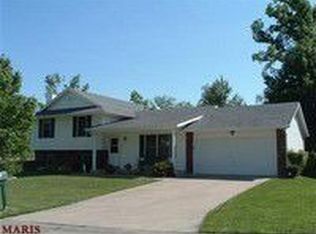 52 Spanish Trl, Saint Peters, MO 63376