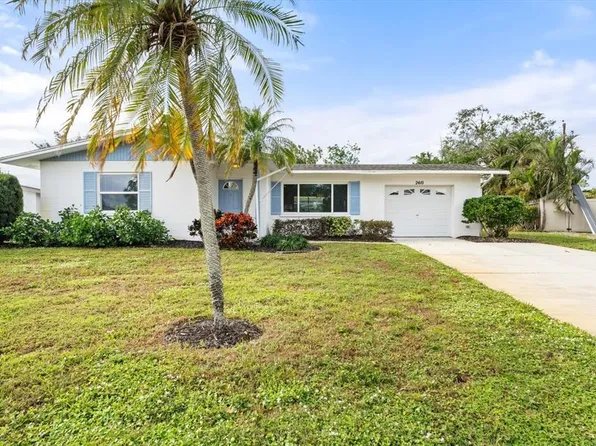 2410 33rd St W, Bradenton, FL 34205