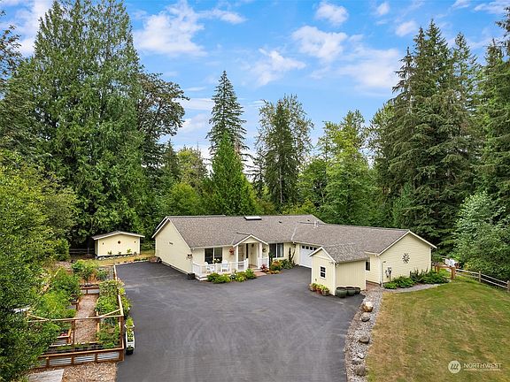 2nd image of 14300 320th Avenue NE