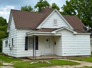 707 N Monroe St, Marion, IL 62959
