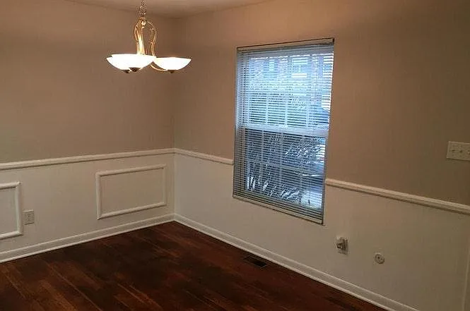 2561 Olde Hill Ct S — Photo 7