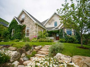 502 E Island View Cir, Farmington, UT 84025