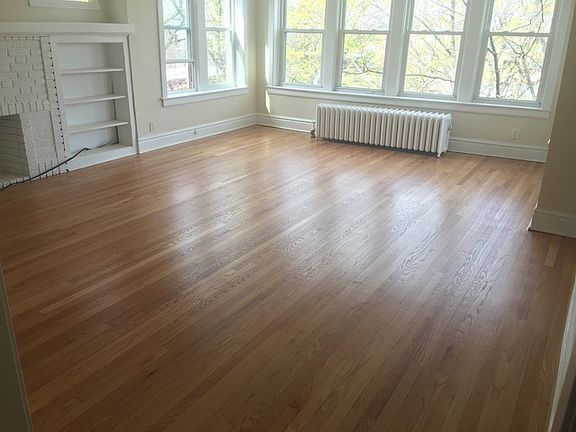 2nd image of 7251 N Claremont Ave #3