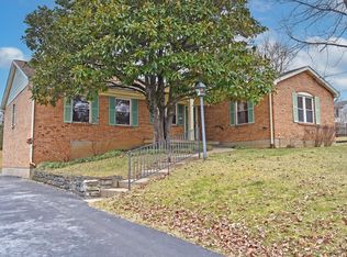 2140 Trailwood Dr, Cincinnati, OH 45230