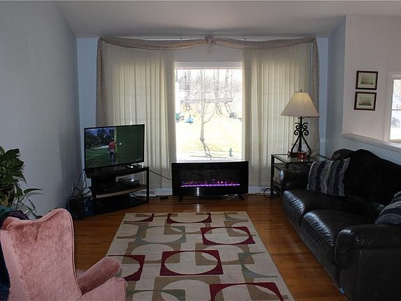 5th image of 2213 Sherwin Dr