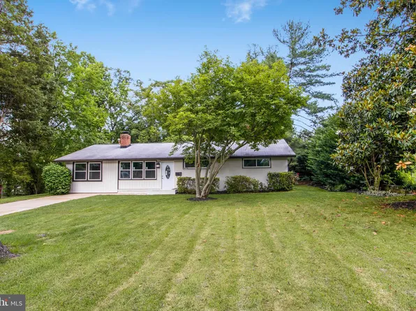 6113 Clovergrass Dr, Alexandria, VA 22310