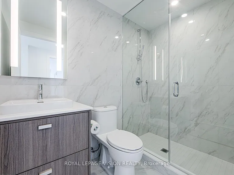 858 Dupont St #604 — Photo 27