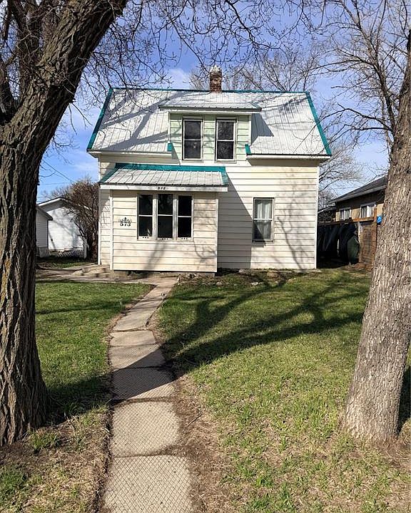 1st image of 573 Centre STREET
