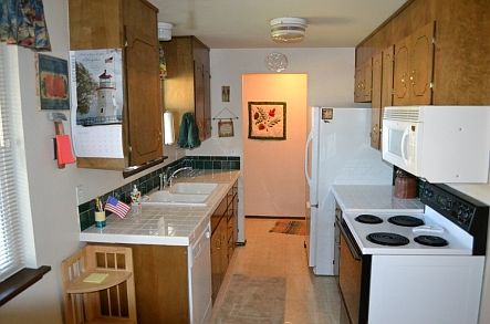 4th image of 12104 218th Avenue Ct E