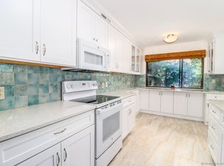 920 Heritage Vlg #A, Southbury, CT 06488