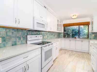 920 Heritage Village #A, Southbury, CT, 06488