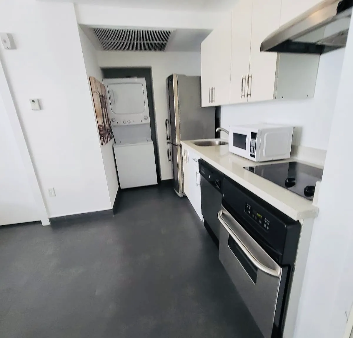 1 bed, 600 sqft, $2,100 — Photo 4