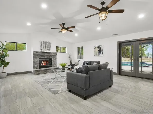 1857 El Cajon Ln, Ramona, CA 92065