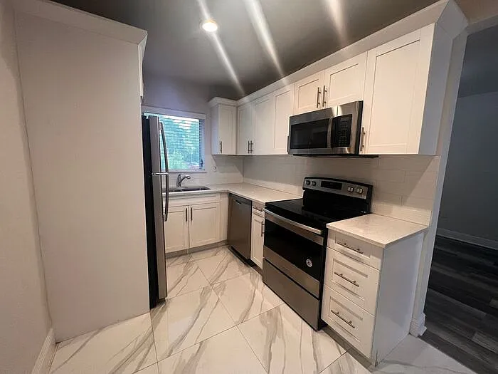119 Santillane Ave #2 — Photo 9