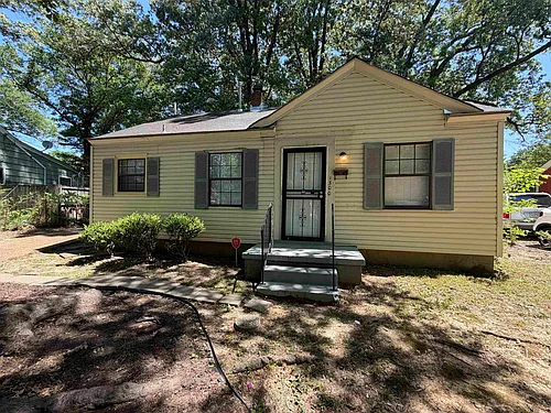 1300 Robin Hood Ln Photo 1