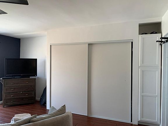 2nd image of 440 8th St APT 4